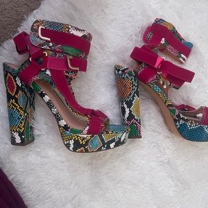 Fashion nova heels never worn!